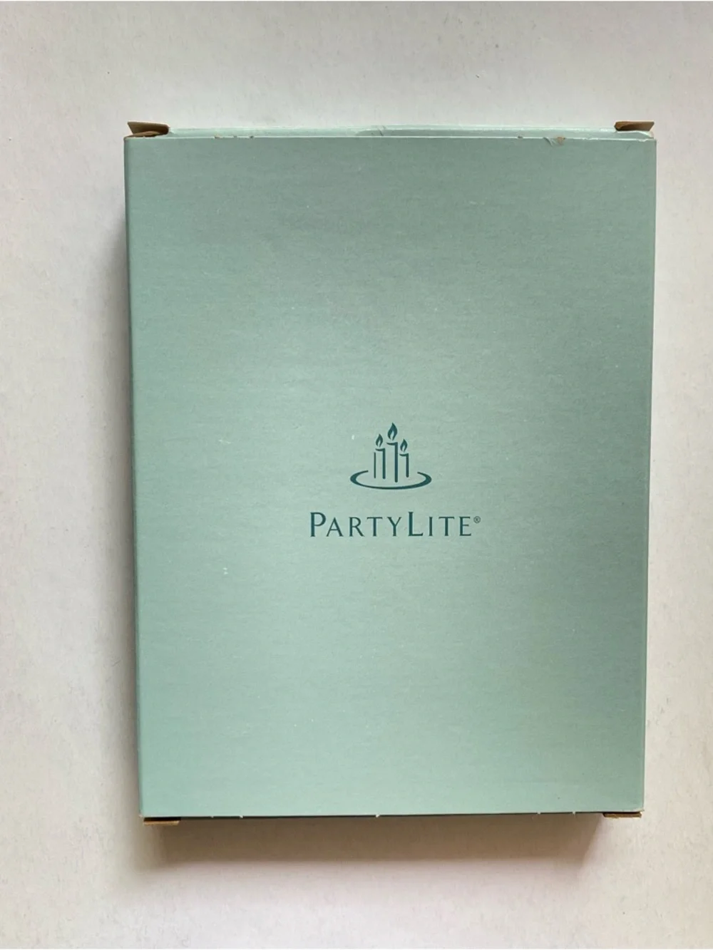PartyLite Ocean Mist Tealight Candles - Set of 12 - New in Box - Picture 3 of 5